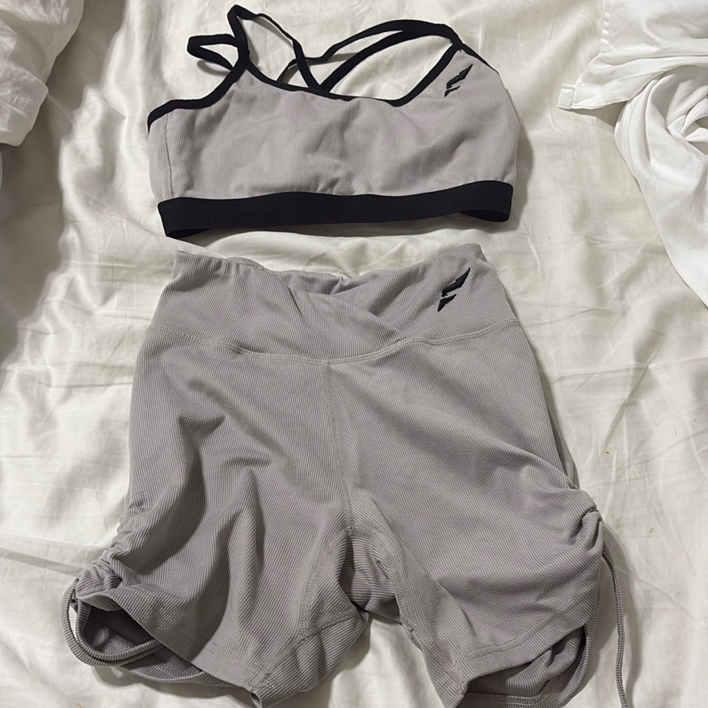 Flag nor fail workout set. Not sold separately